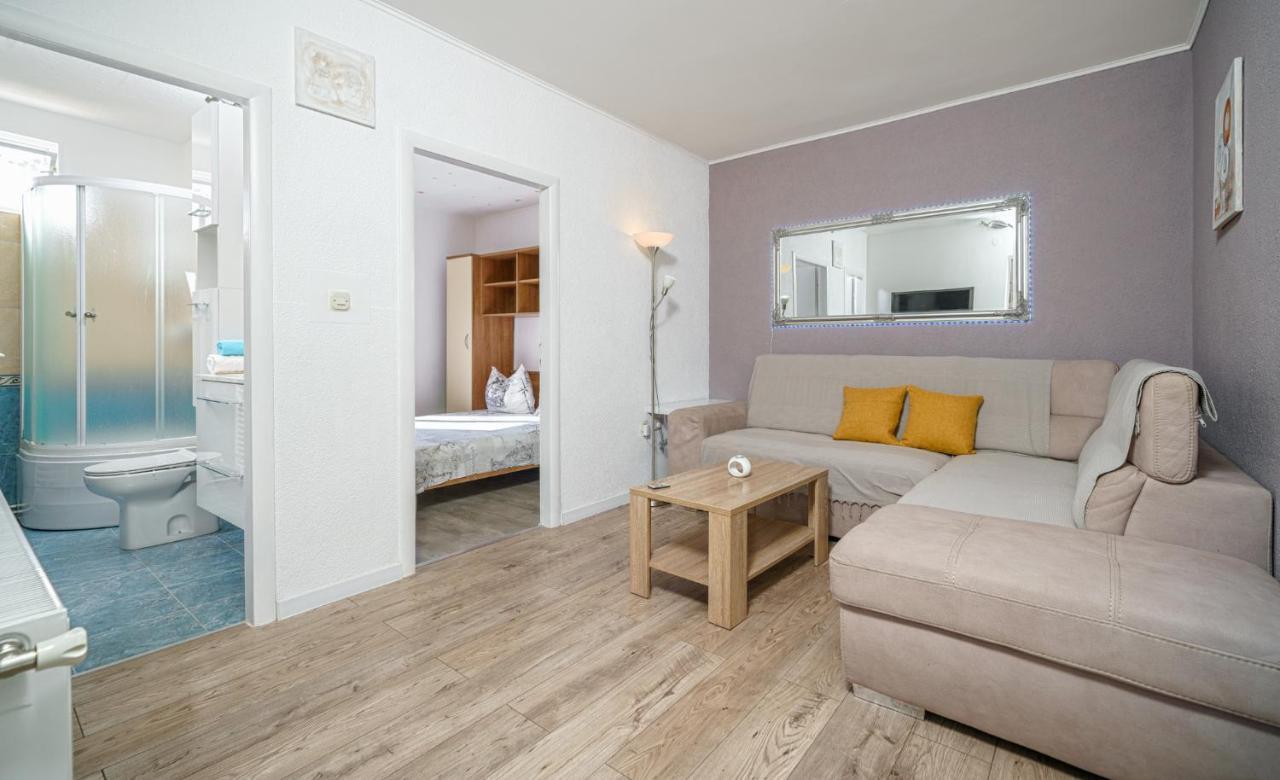 Apartmani Gabriella Vodice Exterior photo
